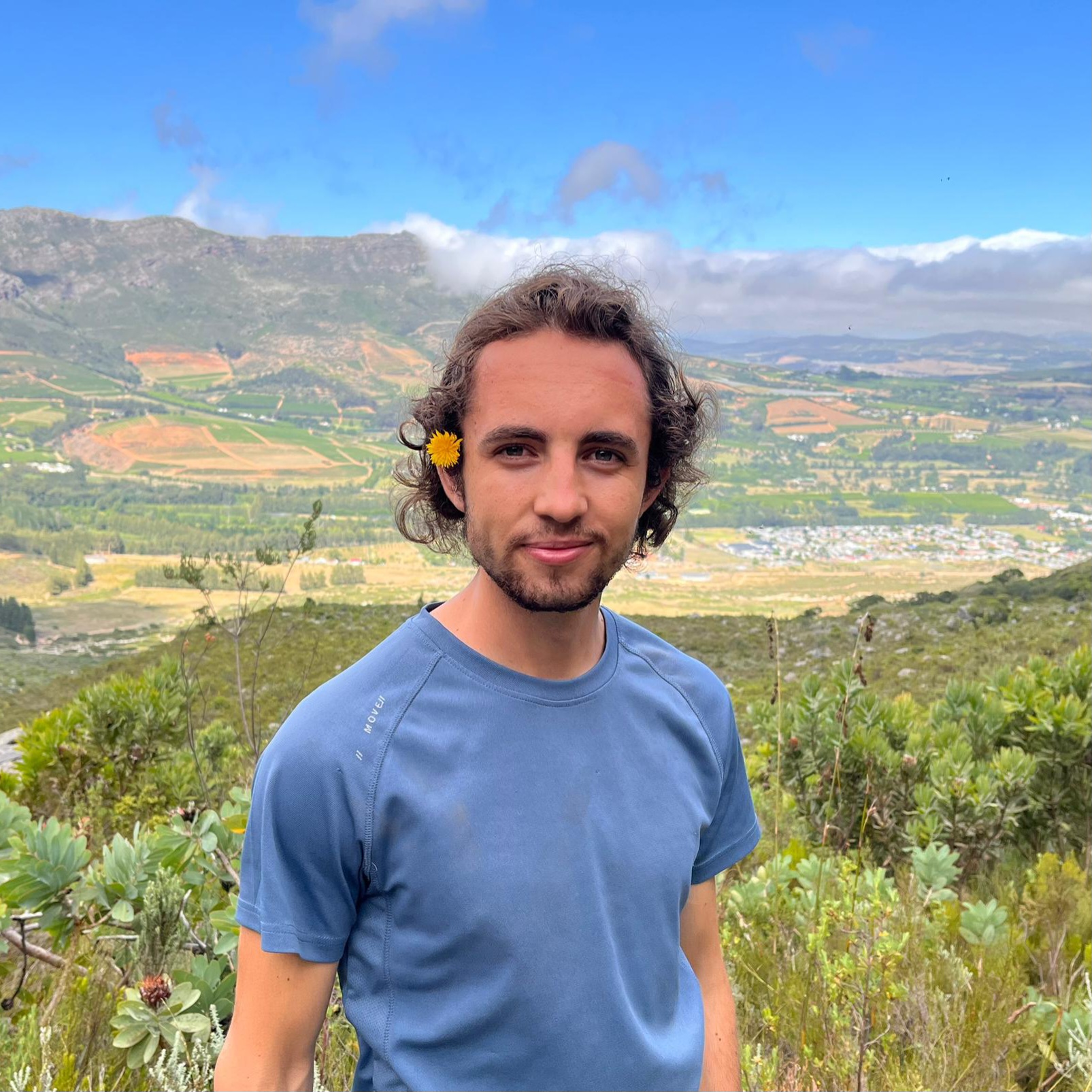 Portrait picture of Willie Loftie-Eaton